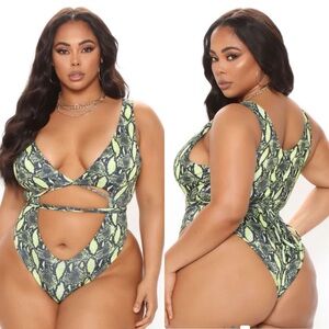 Snakeskin Cutout Swimsuit - 2X